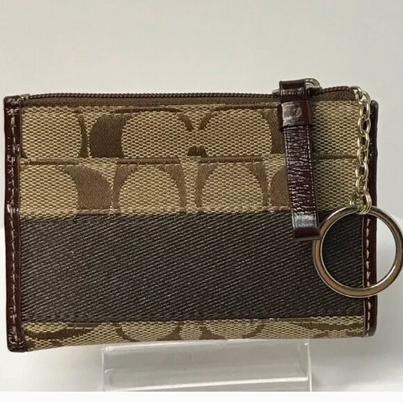 Coach Leather Card Holder w/interior keyfob - Picture 1 of 5